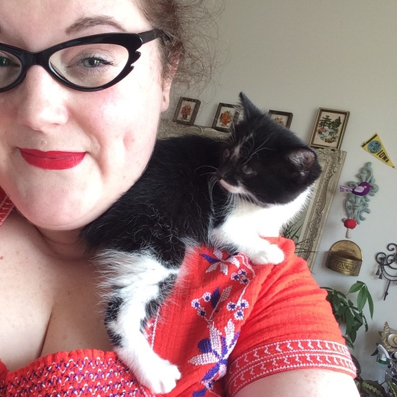 Meet your Posher, Heather - Picture 3 of 4